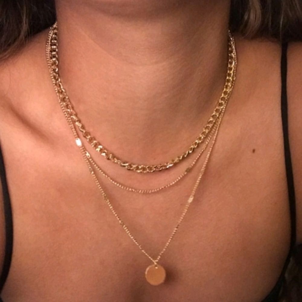 💖 2/$30 Boho disc dainty layered gold tone chain link chunky charm necklace - Picture 12 of 13